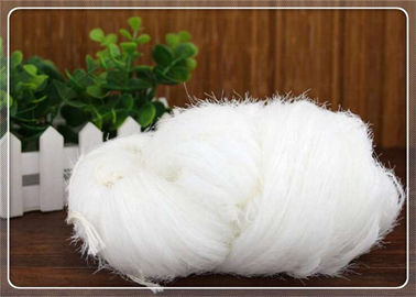 Filato fantasia 4mm del poliestere del filato ruvido bianco puro della piuma per tessere fornitore